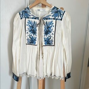 Zara White and Blue Embroidered Blouse Open Front with Laces Size S